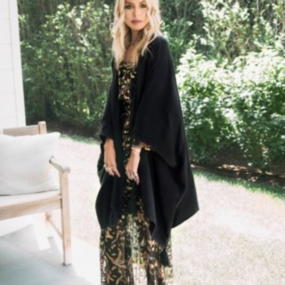 *NEVER WORN* Cleobella and Rachel Zoe Collab Cape!